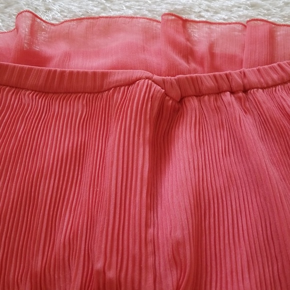 ⬇️ Zara peach/ pink/ coral Pleated skirt - Picture 8 of 8